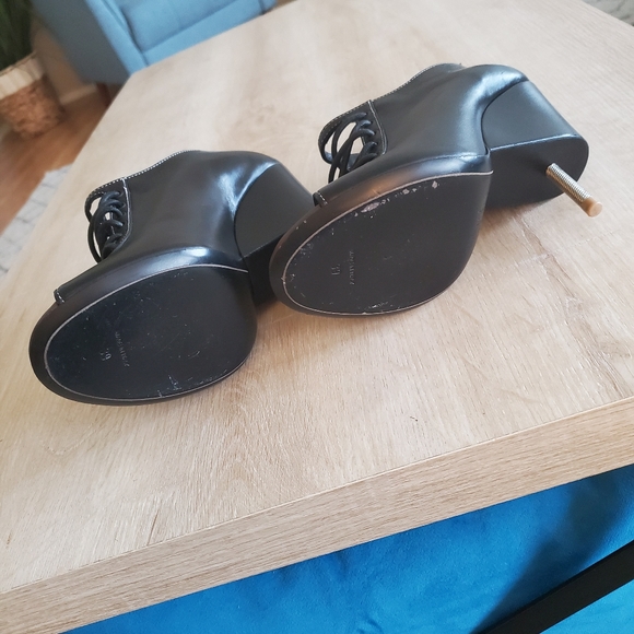 Givenchy Lace Up / Gladiator Heels - Picture 6 of 9